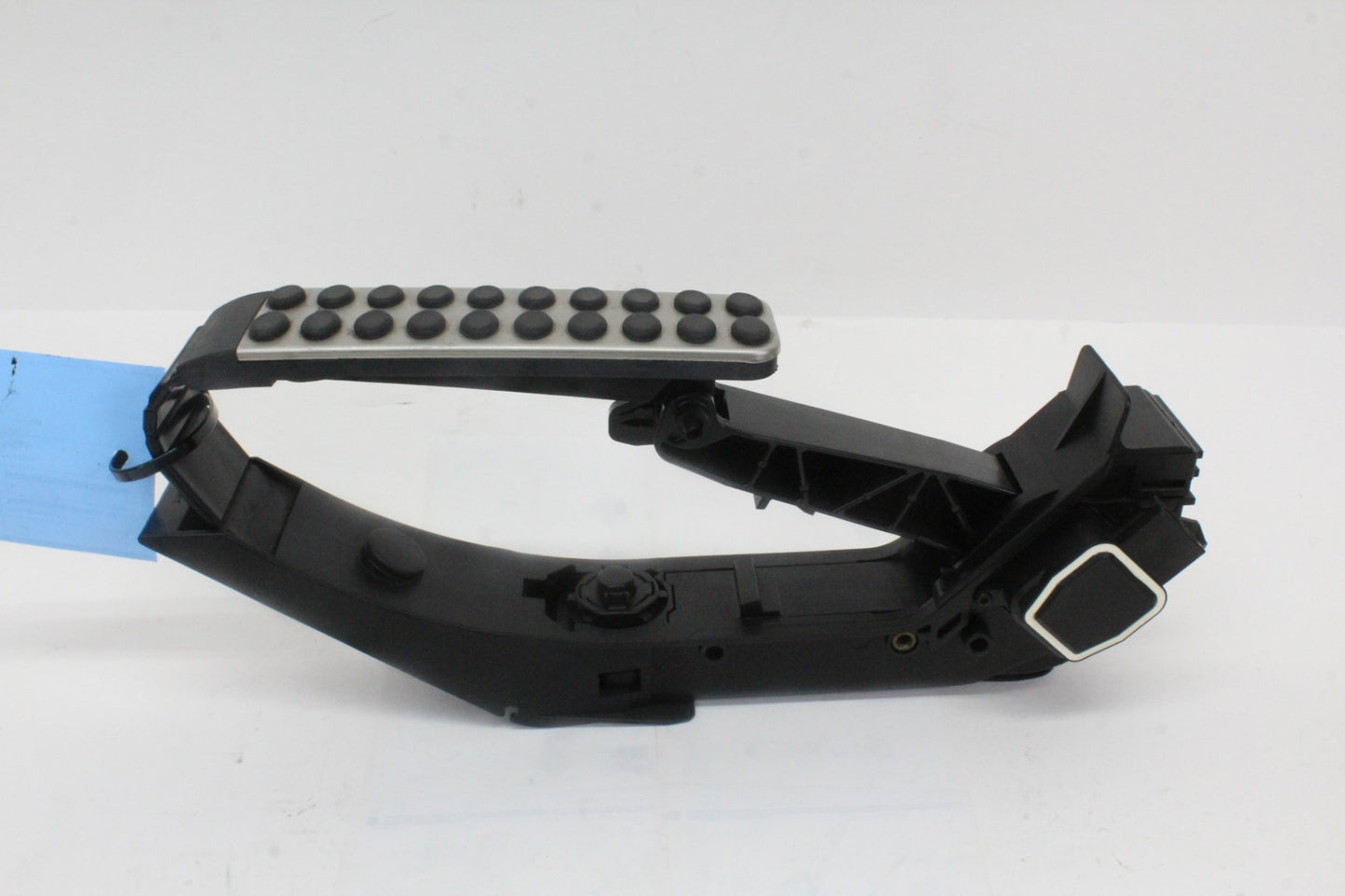2007-2014 Mercedes-Benz S550 W221 Sedan Gas Pedal 2203000304 Genuine
