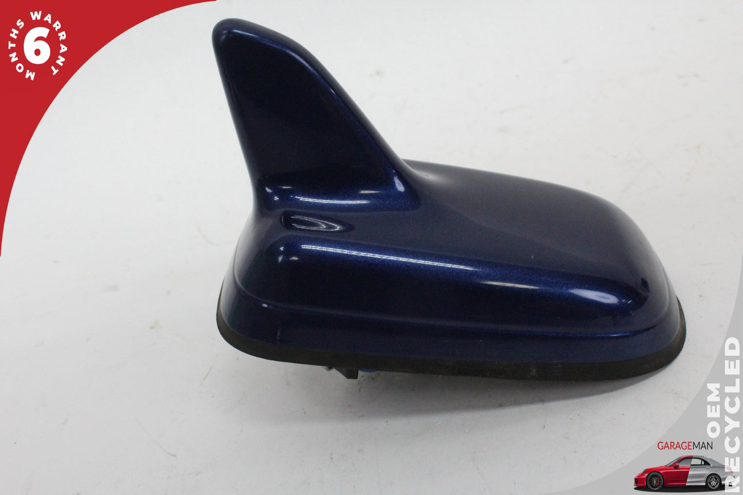 15-18 Audi A3 8V Sedan Roof Shark Fin Antenna Module 8V0035503AK Genuine