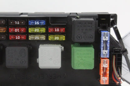 2011-2014 Mercedes-Benz S550 W221 Front Fuse Box Module 2219067200