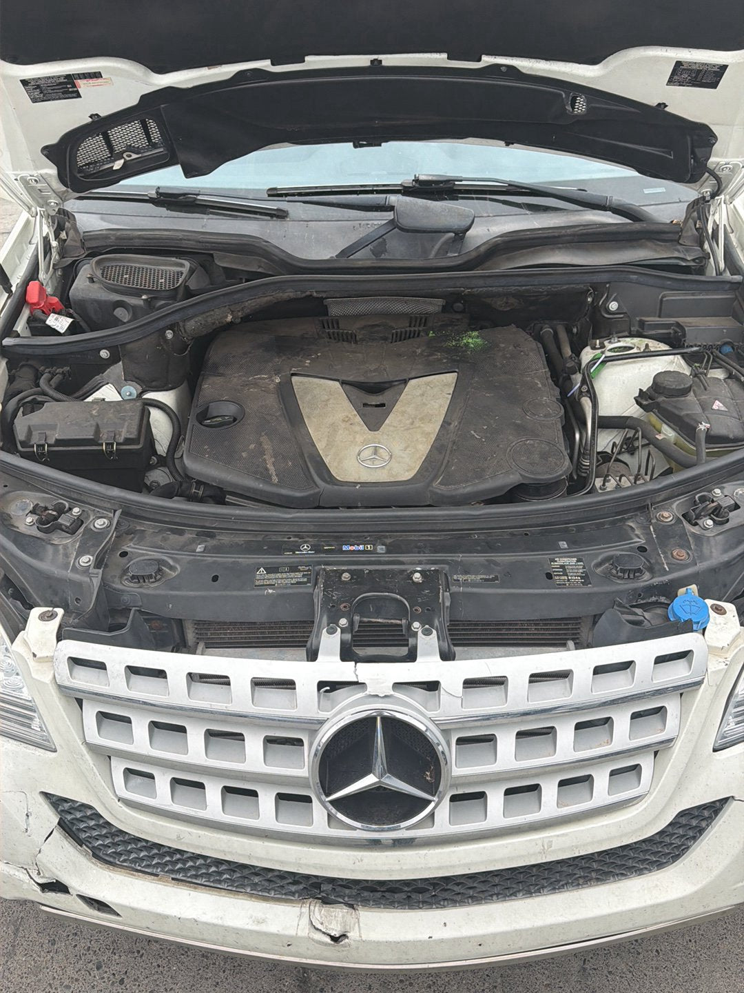 Parting Out- 2010 Mercedes-Benz ML350- 234