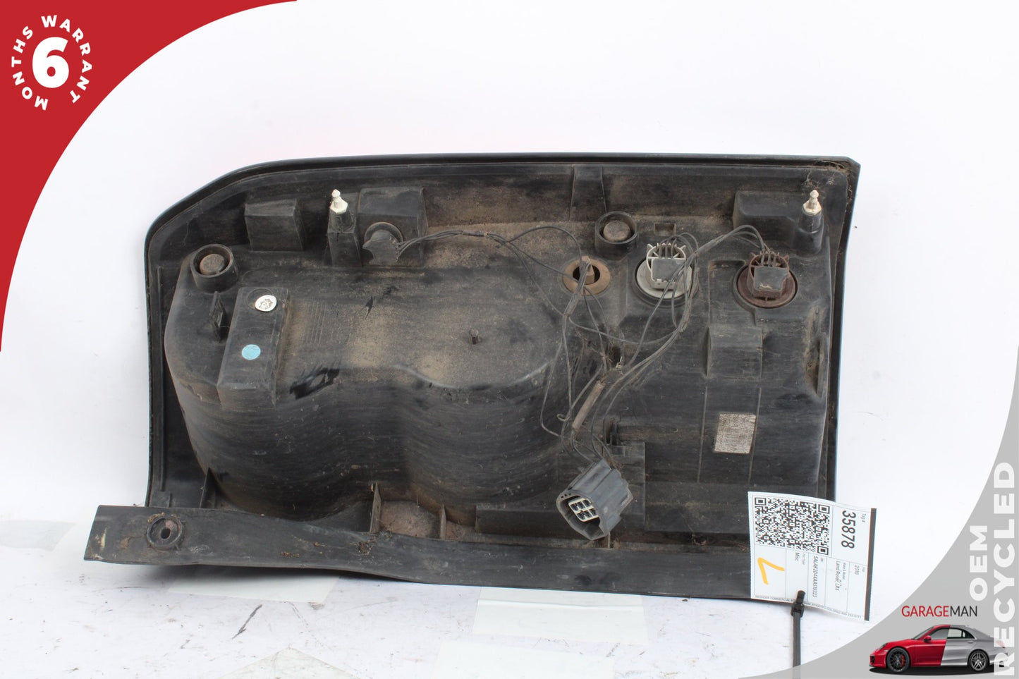 2010-2013 Land Rover LR4 SUV Rear Left Side Outer Tail Light AH2213405BC OEM