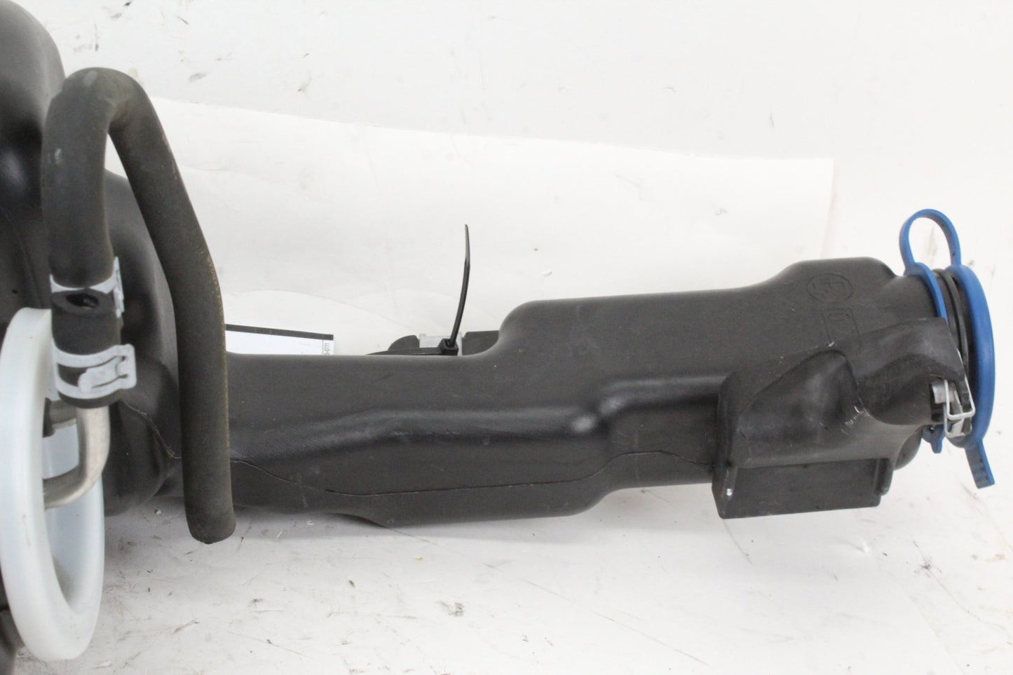 08-14 Mercedes-Benz S550 W221 Headlight Washer Bottle Tank A2048601860 OEM