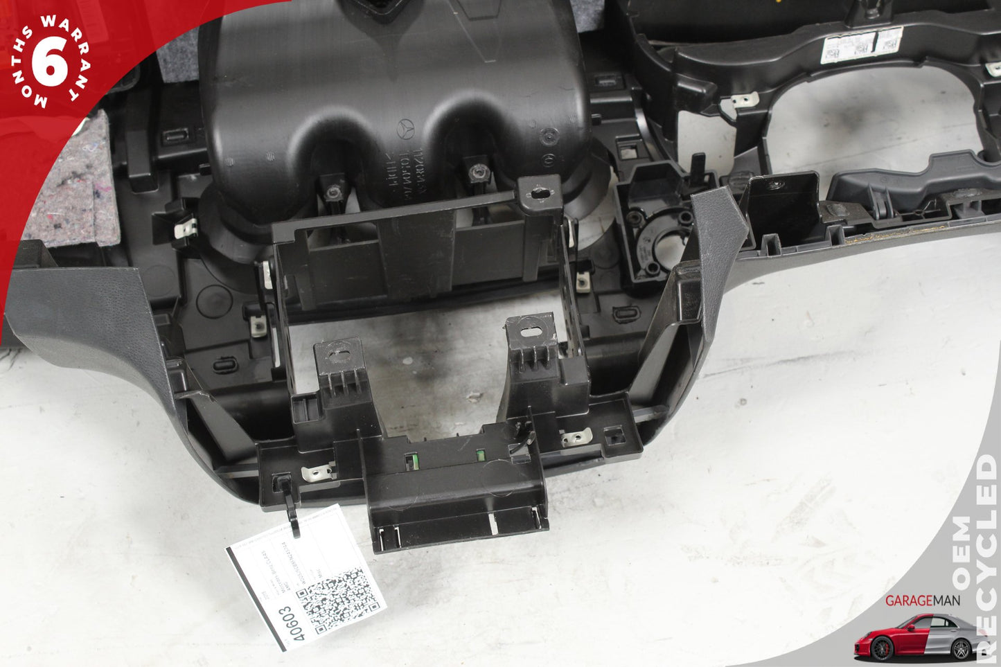2015-2020 Mercedes-Benz CLA45 AMG w117 Sedan Dashboard Dash Board Panel w/o Airbag 11768010019 OEM