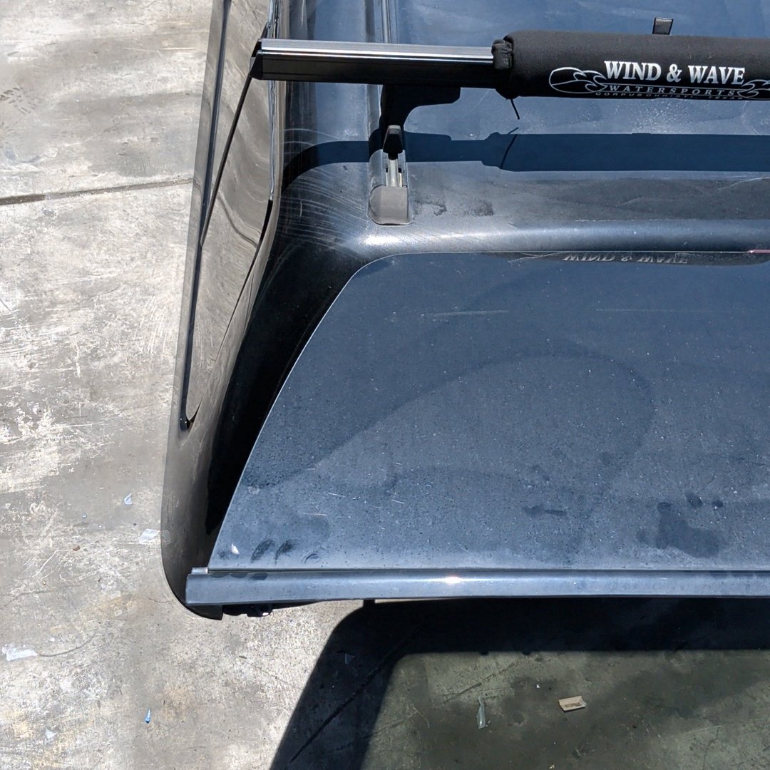 2014-2018 Chevrolet Silverado 1500 Truck Cap 5’8” Short Bed Black LEER 100XQ OEM