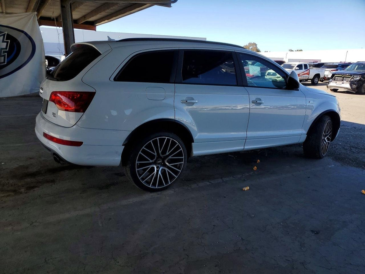 Parting Out- 2015 Audi Q7 4L- 233