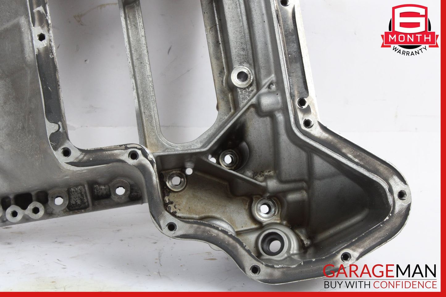 2005-2012 Mercedes W209 CLK350 C230 CLS550 SL550 Upper Oil Pan 2720100128 OEM