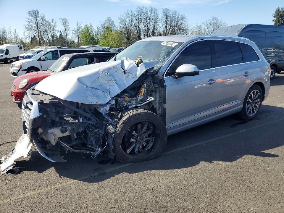 Parting Out- 2017 Audi Q7 Prestige- 201