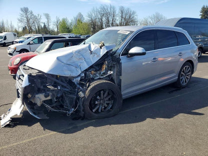 Parting Out- 2017 Audi Q7 Prestige- 201