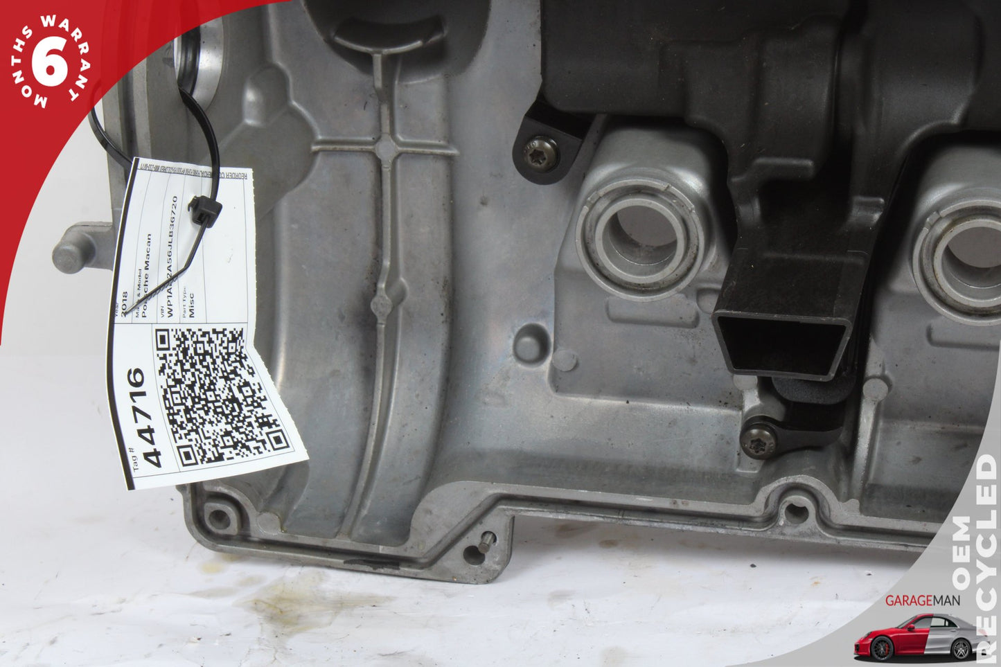 2015-2018 Porsche Macan 95B 3.0L Right Side Cylinder Head Valve Cover OEM