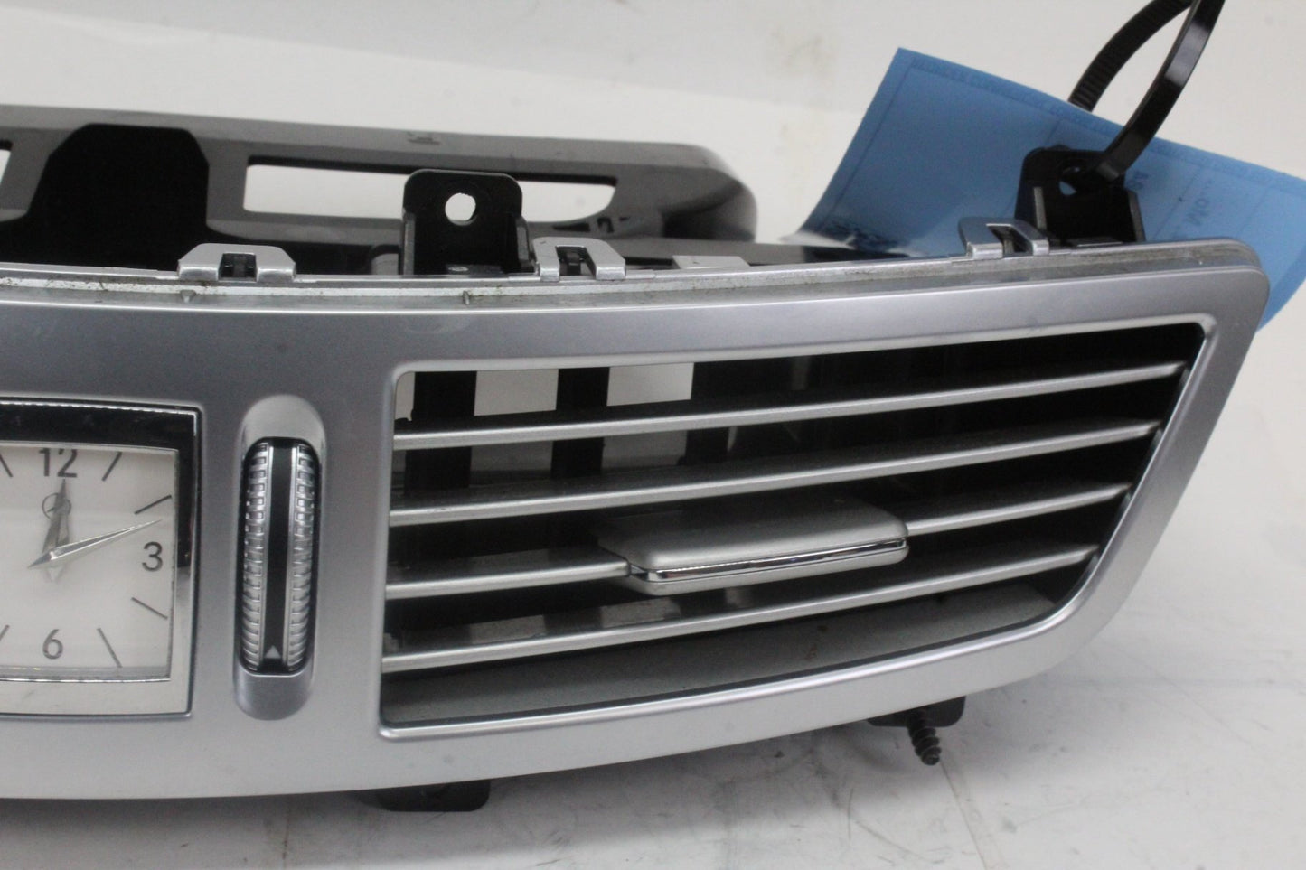 2007-2013 Mercedes S550 W221 Center Dash AC Heater Vent 2218300954 Genuine