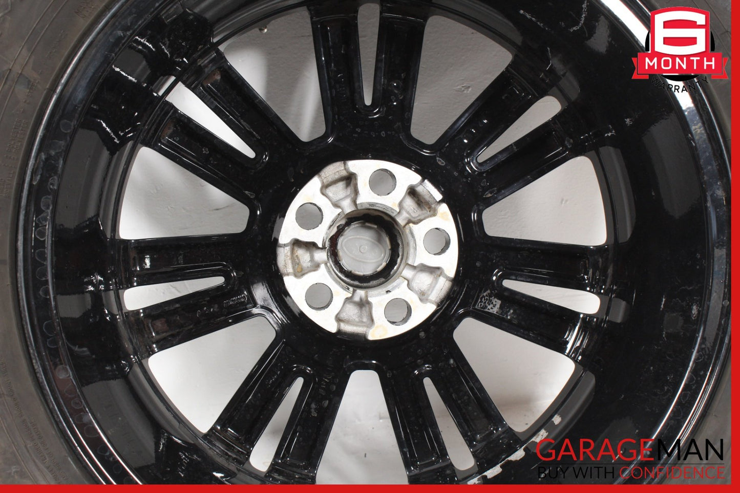 2010-2013 Land Rover LR4 Front or Rear Wheel Rim w/ Tire 8JX19EH2 ET53 OEM
