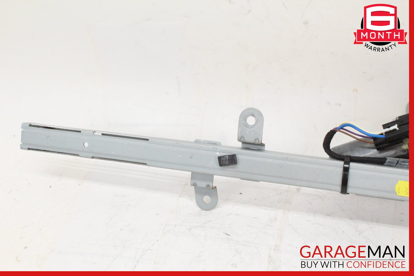 2006-2009 Mercedes W209 CLK350 CLK500 Front Right Seat Belt Feeder Motor OEM