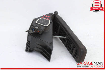 2010-2016 Mercedes-Benz E250 W212 Gas Pedal 2043000004 Genuine