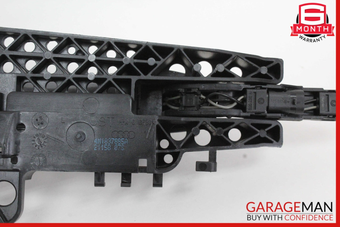 2017-2024 Audi Q7 SUV Left Front Exterior Door Handle 4M1837885A Genuine