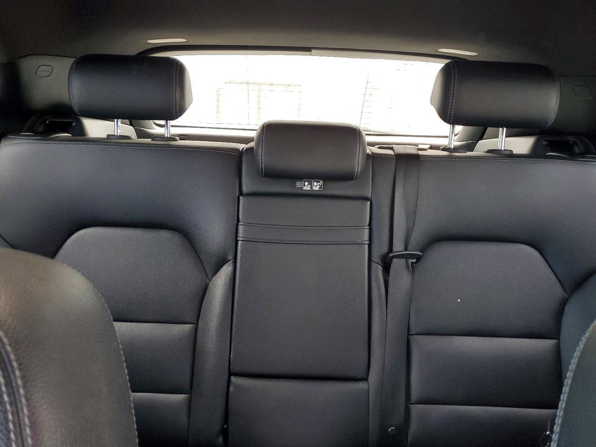 Parting Out- 2016 Mercedes-Benz GLA250 X156- 265