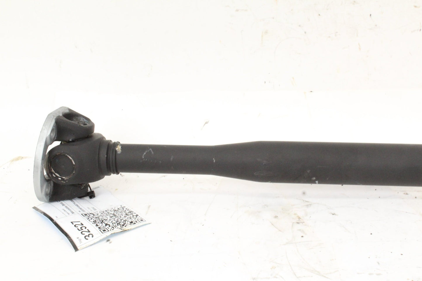 2015-2018 Mercedes C300 W205 Front Propeller Driveshaft 2044100000