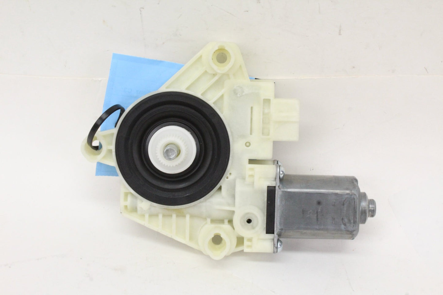 2015-2020 Mercedes C300 W205 Front Left Window Regulator Motor 2059060013