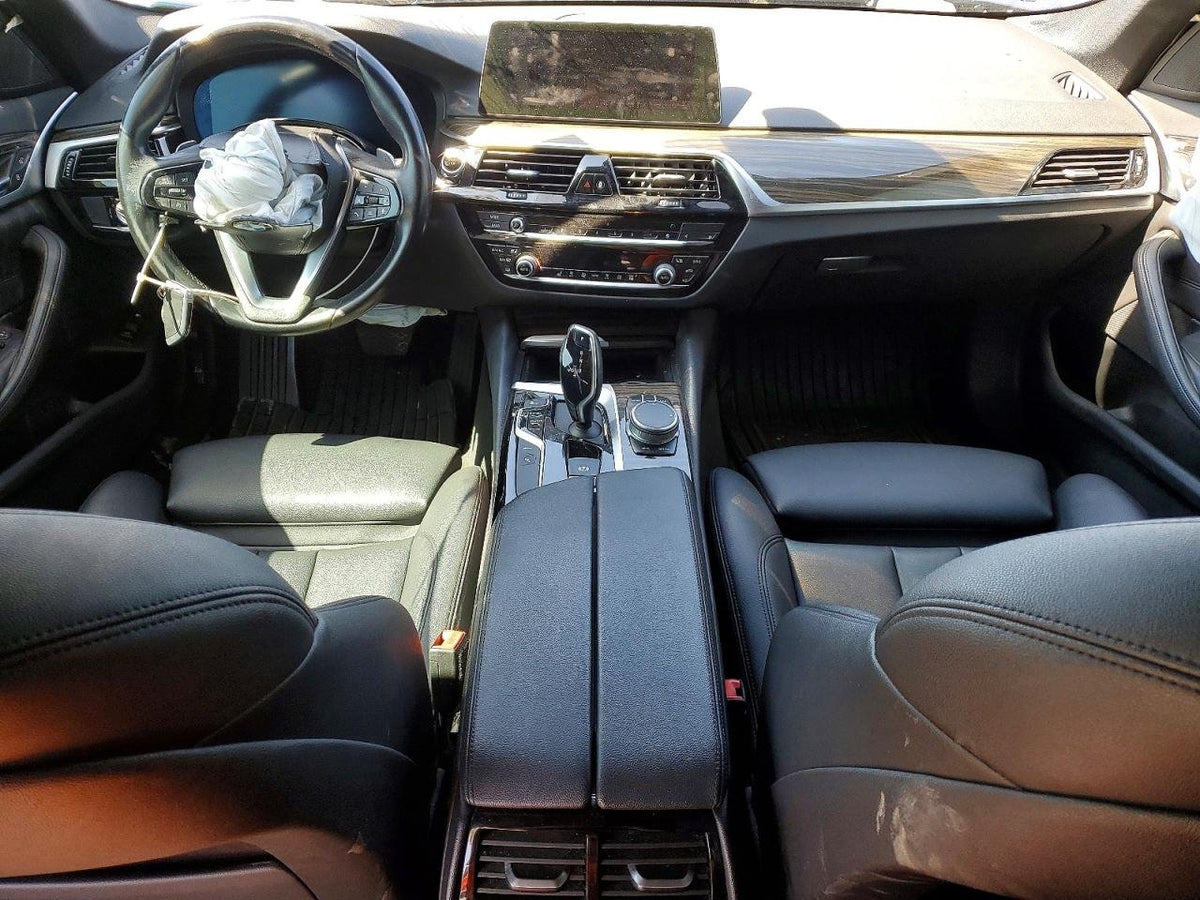 Parting Out- 2020 BMW 530e G30- 247