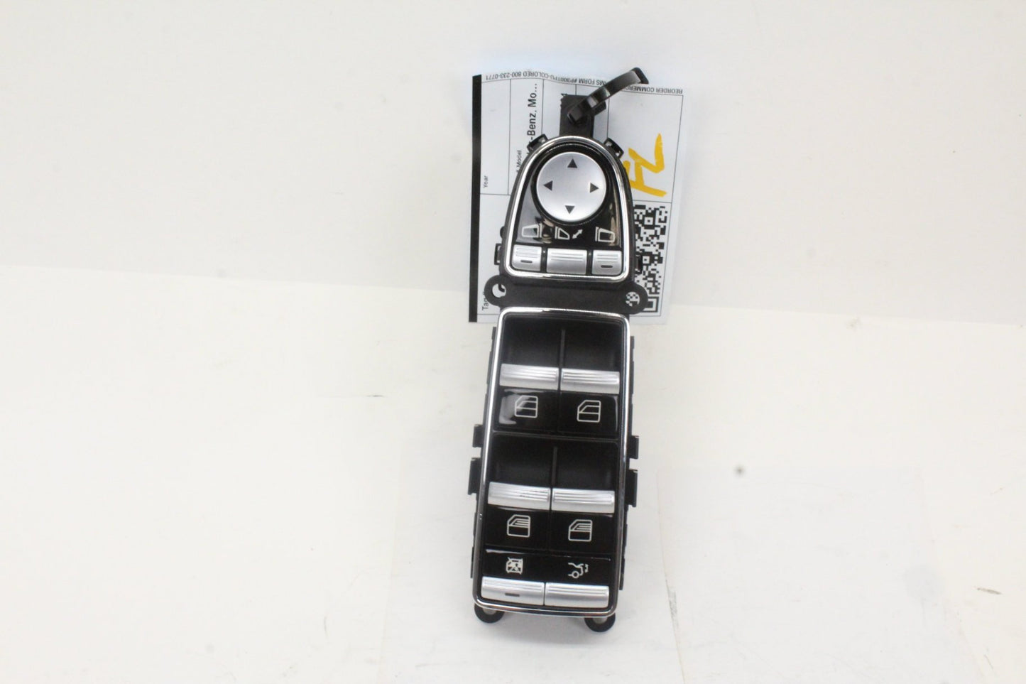 2010-2013 Mercedes-Benz S550 W221 Left Window Control Switch 2218215151