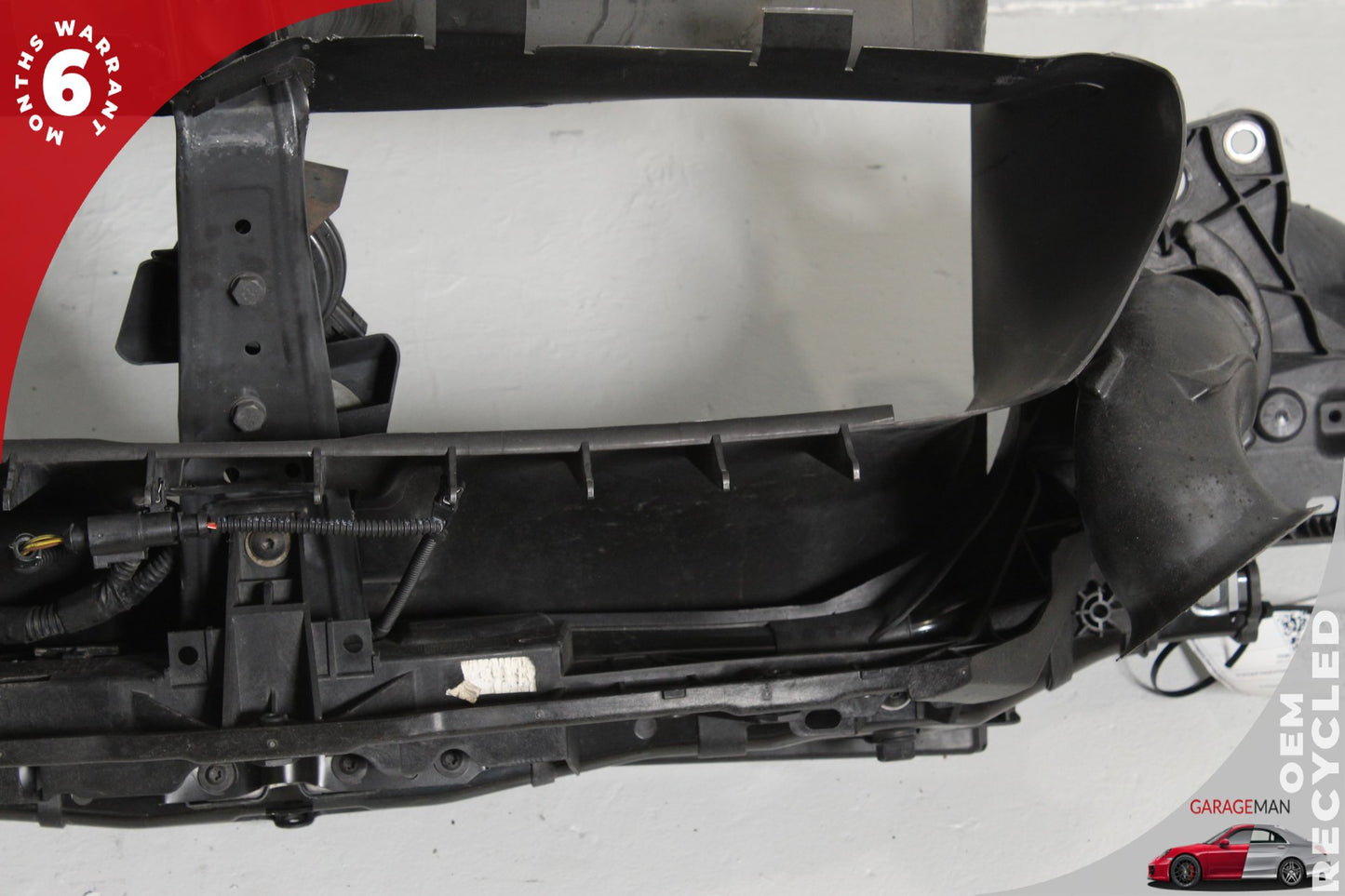 2011-2014 Porsche Cayenne S Hybrid 92A SUV Radiator Support Air Intake Duct