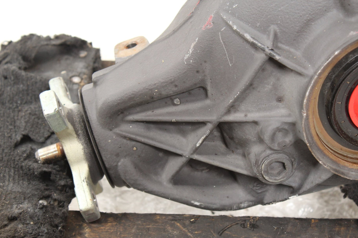 10-18 Mercedes W212 E250 CLS550 Rear Differential Diff Axle Carrier 2.47 OEM