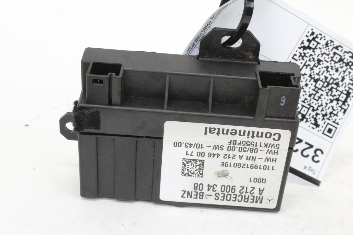 2006-2015 Mercedes C250 CDI W204 Fuel Pump Control Module 2129003408 Genuine