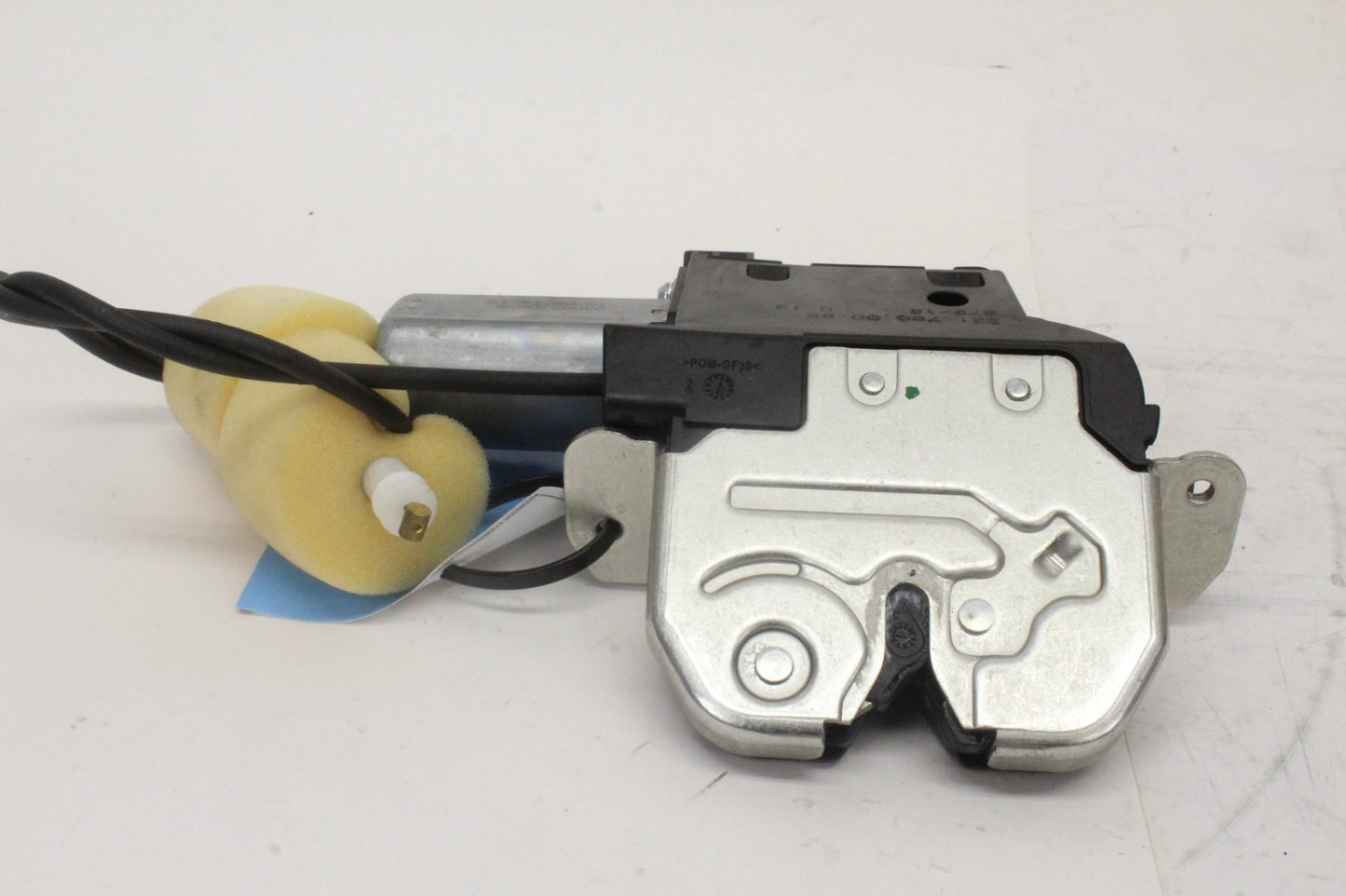 2007-2014 Mercedes-Benz S550 W221 Trunk Lid Latch Lock Actuator 2217500085 OEM