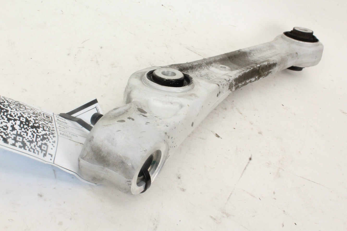 2017-2024 Audi A4 B9 Sedan Front Right Side Lower Control Arm 8W0407156 OEM