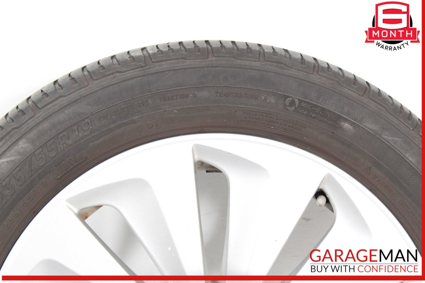 2013-2017 Audi Q5 SQ5 Wheel Rim w/ Michelin Tire 8.0JX19H2 ET39 8R0601025AB OEM