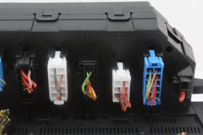 2011-2014 Mercedes-Benz S550 W221 Front Fuse Box Module 2219067200