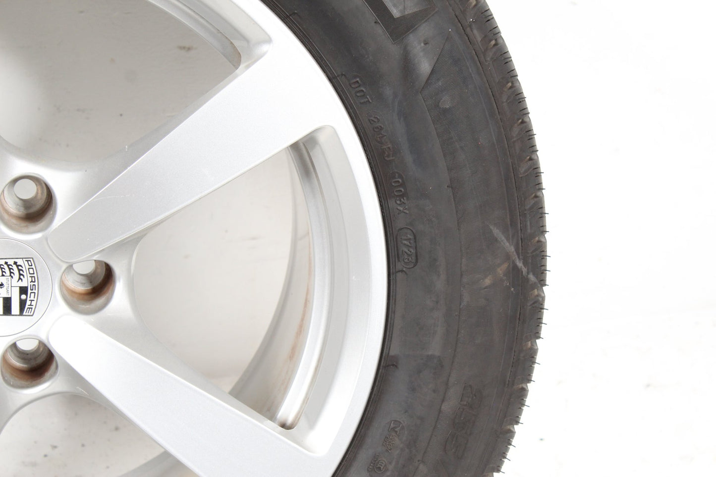 2015-2018 Porsche Macan Rear Right / Left Side Wheel Tire Rim 9JX18H2 ET21 OEM