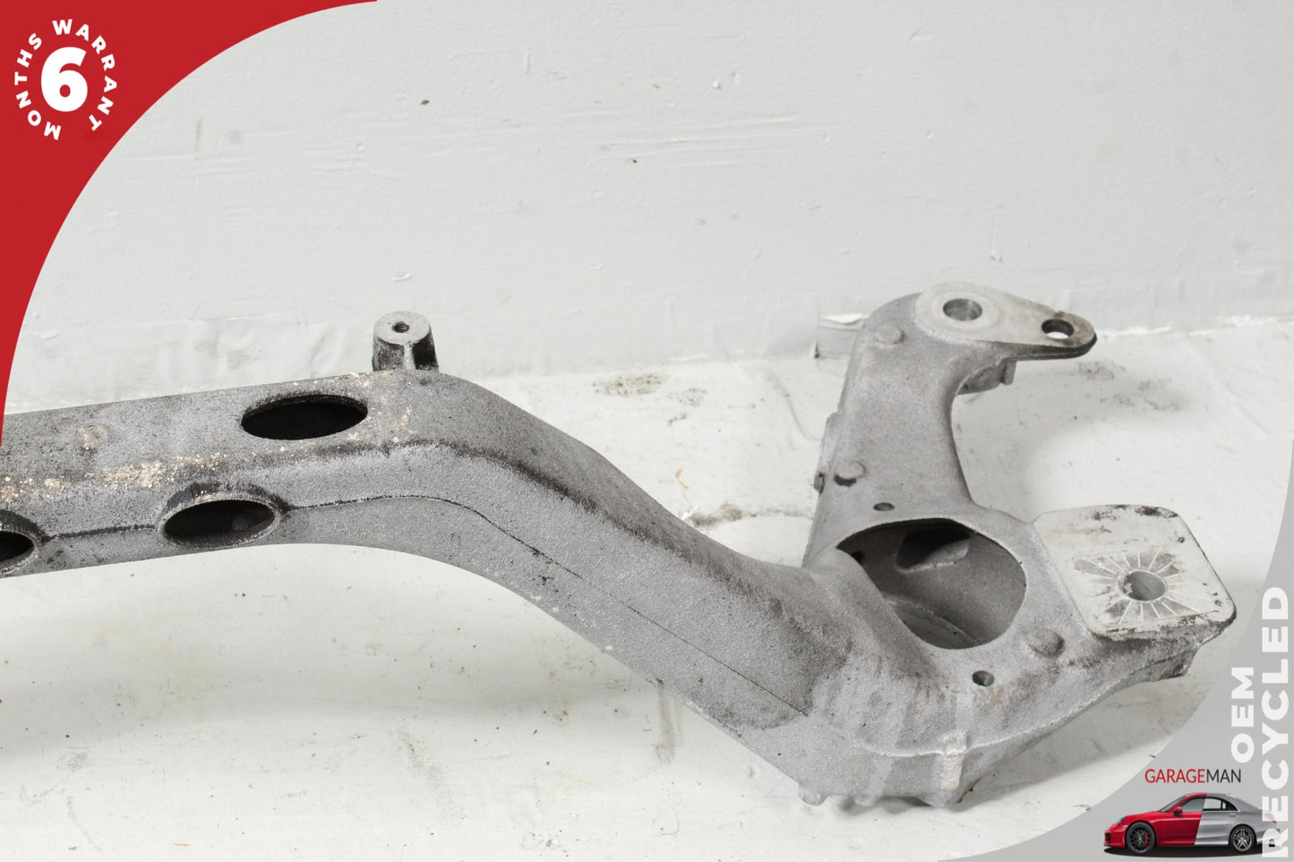 2011-2018 Audi Q7 Porsche Cayenne 958 Front Engine Crossmember Mount Bracket OEM