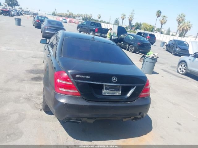 Parting Out- 2010 Mercedes-Benz S550 W221- 239