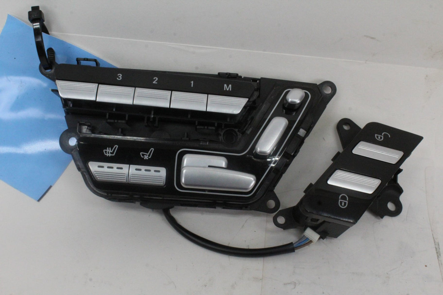 2007-2014 Mercedes-Benz S550 W221 Front Right Seat Control Memory Switch OEM