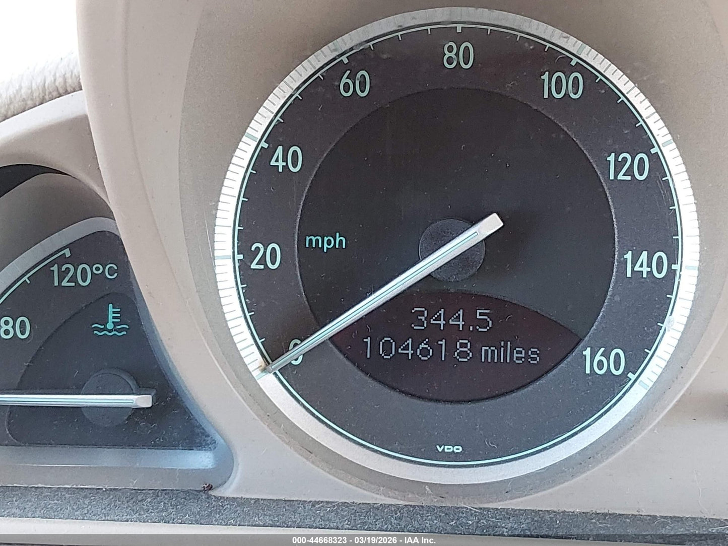 2005 Mercedes-Benz SL500 R230