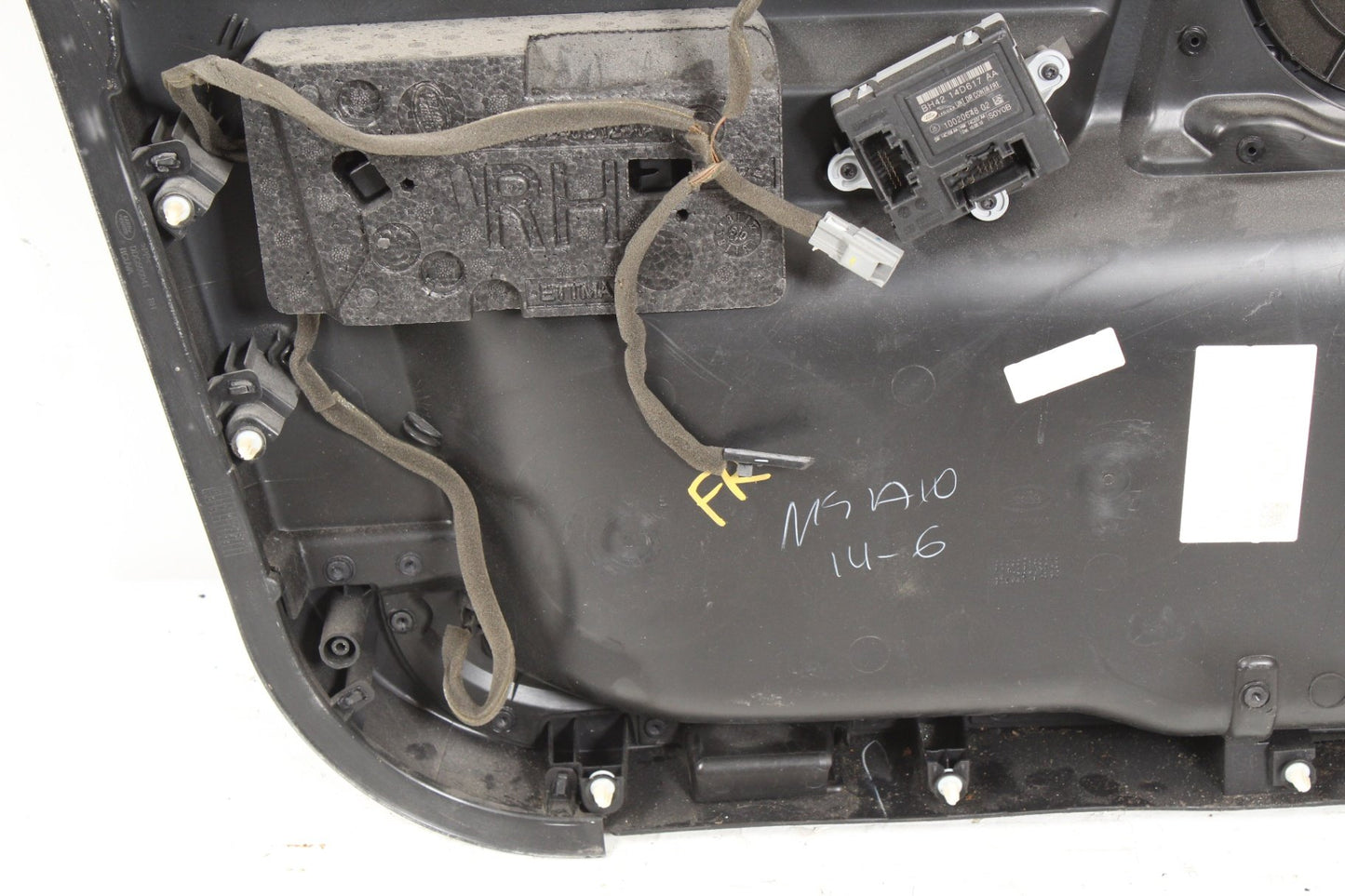 2011 Land Rover LR4 SUV Right Front Door Trim Panel AH2223942AA