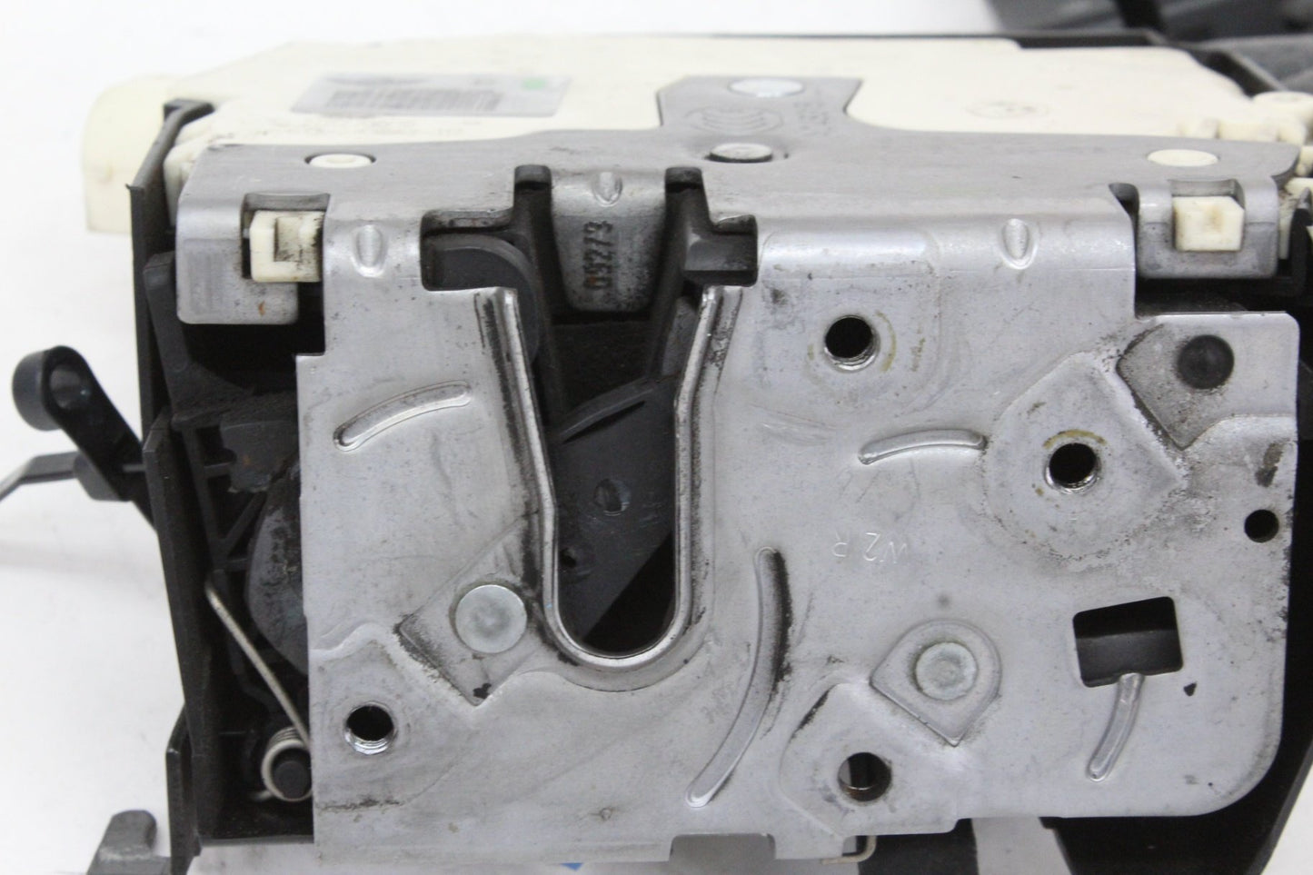 2007-2015 MiniI Cooper R56 Front Right Door Lock Latch Actuator 275259608 OEM