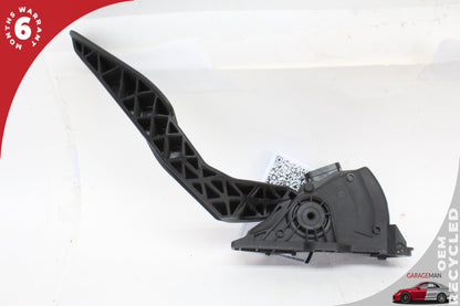 2014-2019 Chevrolet Silverado 1500 Gas Accelerator Throttle Pedal 20972082 OEM