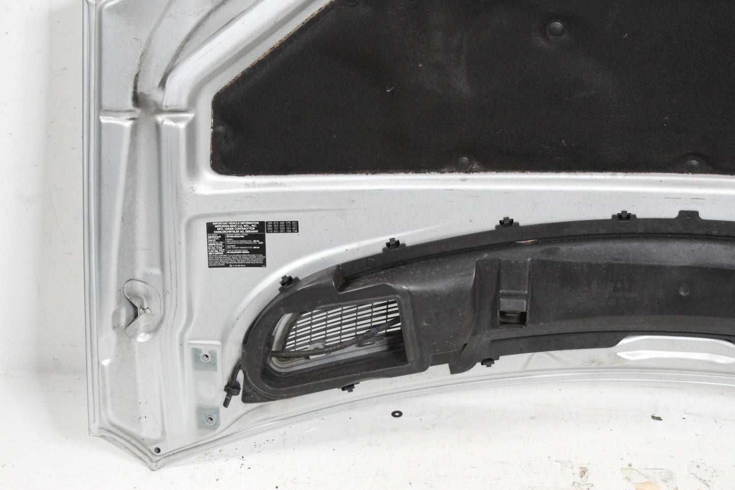 2006-2010 Mercedes-Benz R350 W251 Front Hood Bonnet Panel 2518800057