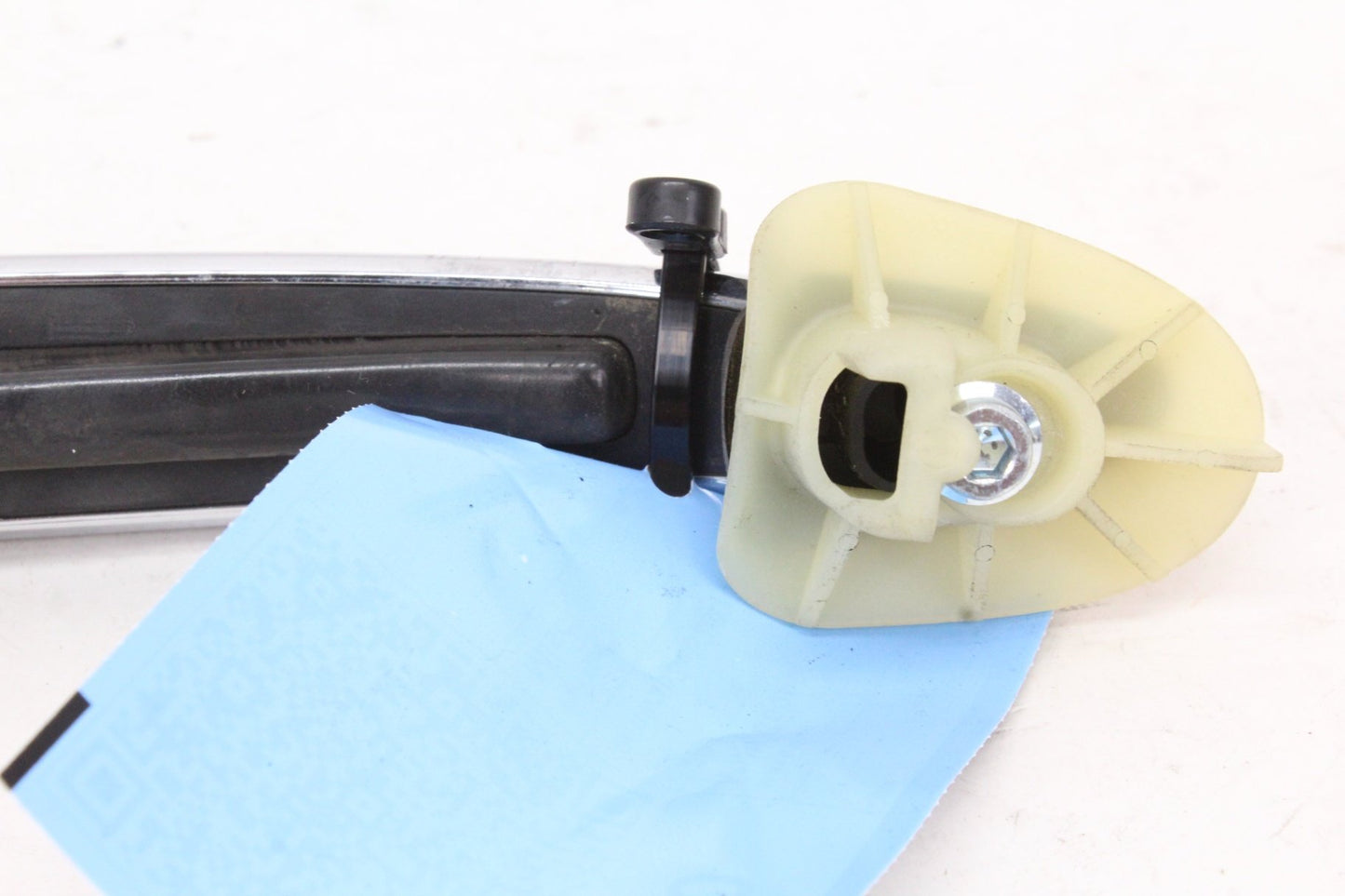 2007-2015 Mini Cooper R56 Front Right Exterior Door Handle 51210422084 OEM