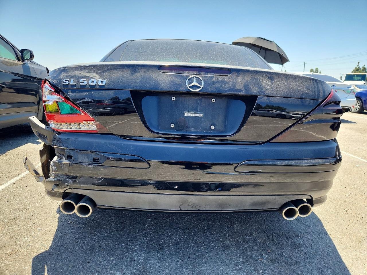 Parting Out- 2005 Mercedes-Benz SL500 R230- 143
