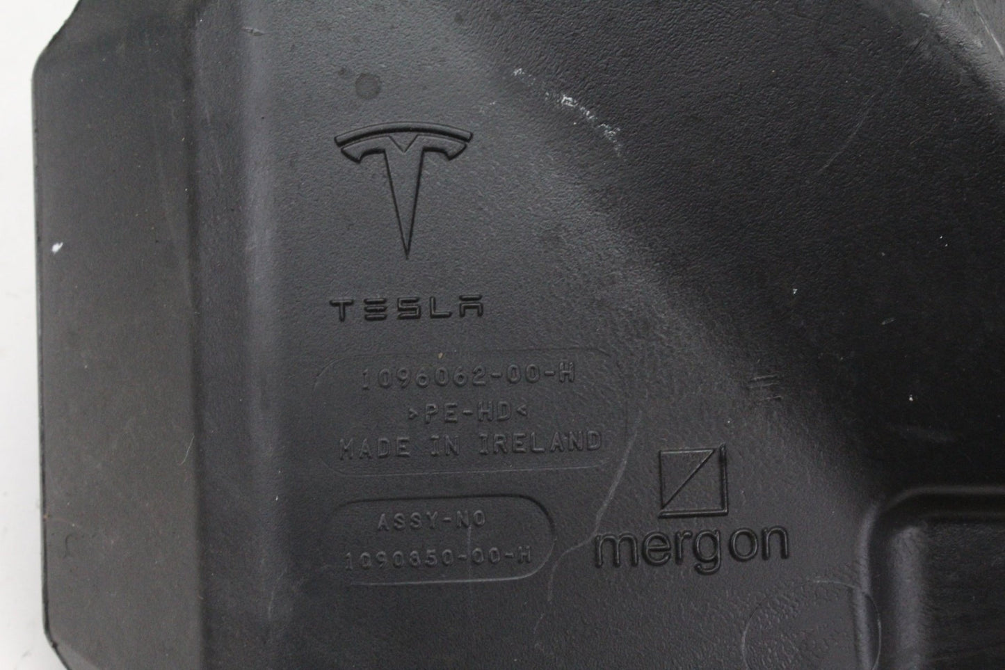 2017-2023 Tesla Model 3 Windshield Washer Fluid Reservoir 109606200H OEM