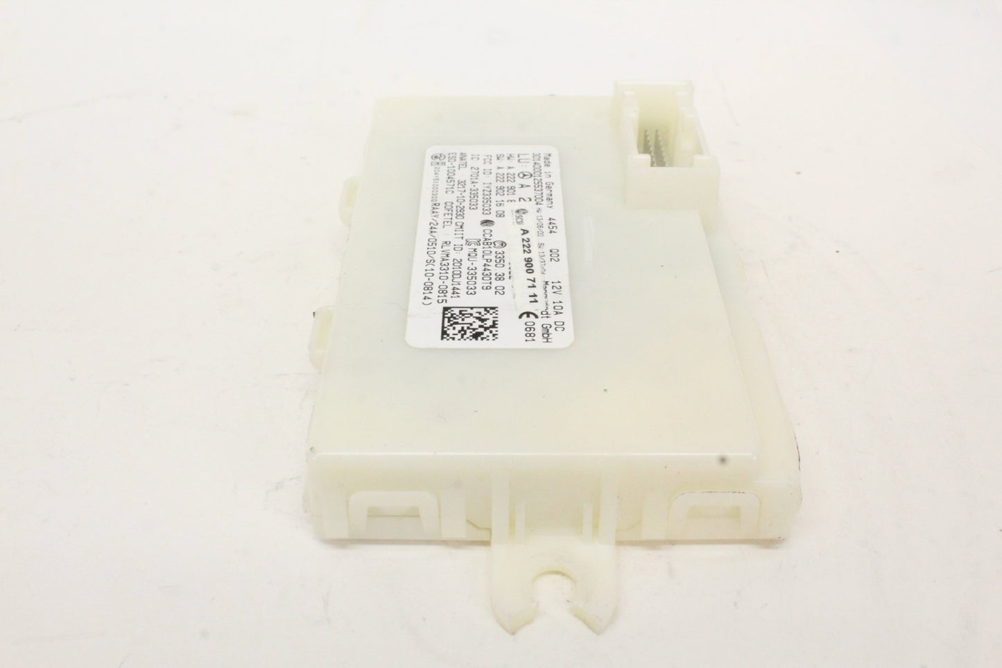 2014-2020 Mercedes-Benz C300 W205 Keyless Go Entry Control Module 2229007111