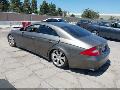 Parting Out- 2006 Mercedes-Benz CLS550 W219- 154