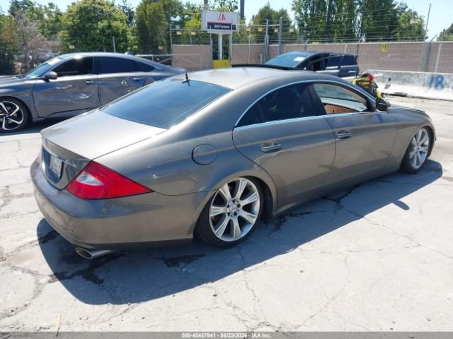 Parting Out- 2006 Mercedes-Benz CLS550 W219- 154