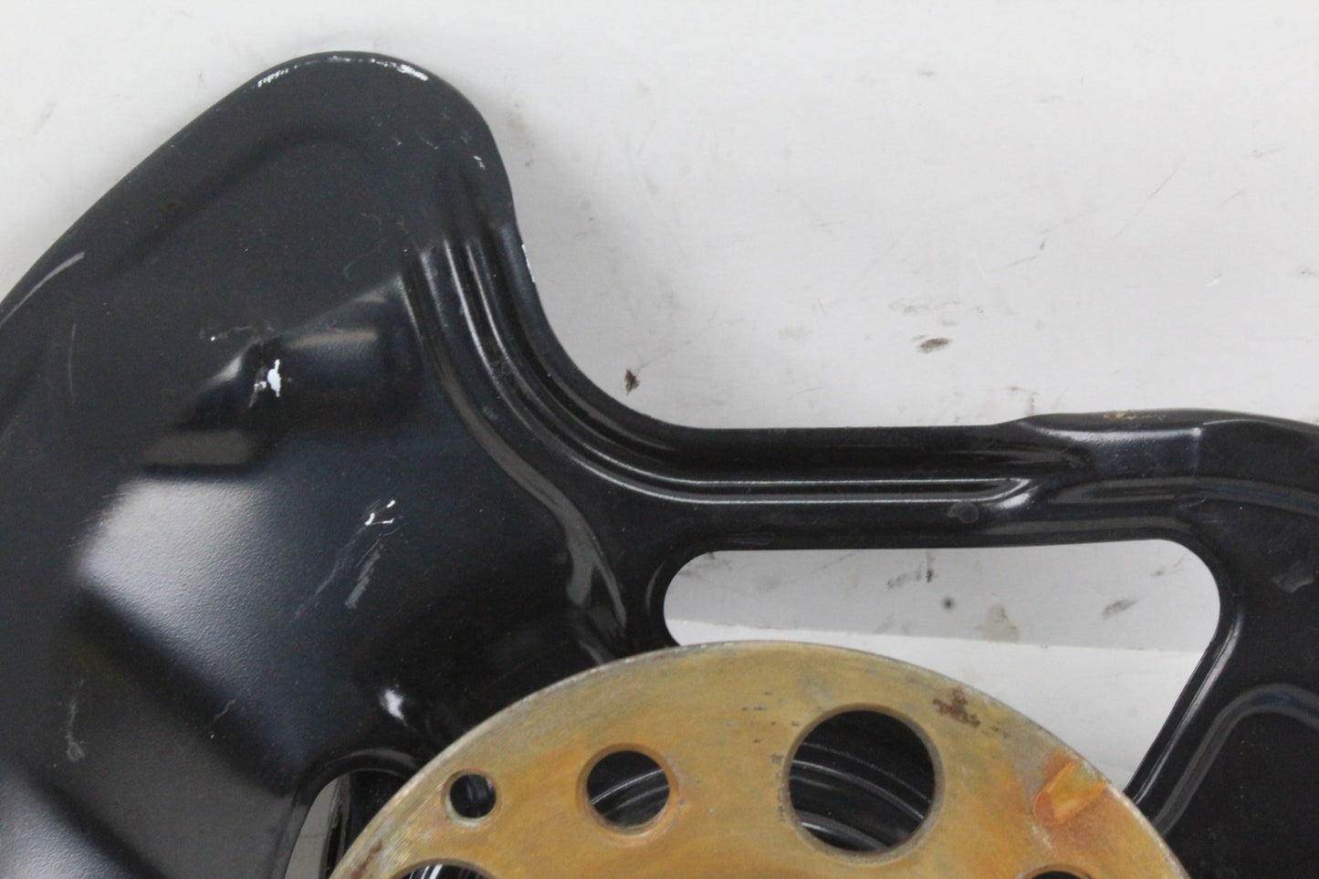 2008-2017 Mercedes W204 C300 RWD Front Left Side Spindle Knuckle Wheel Hub OEM