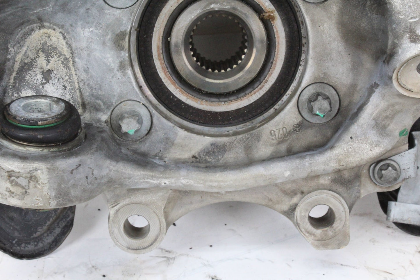 2015 Mercedes-Benz C300 W205 Rear Right Spindle Knuckle Wheel Hub 2055467480