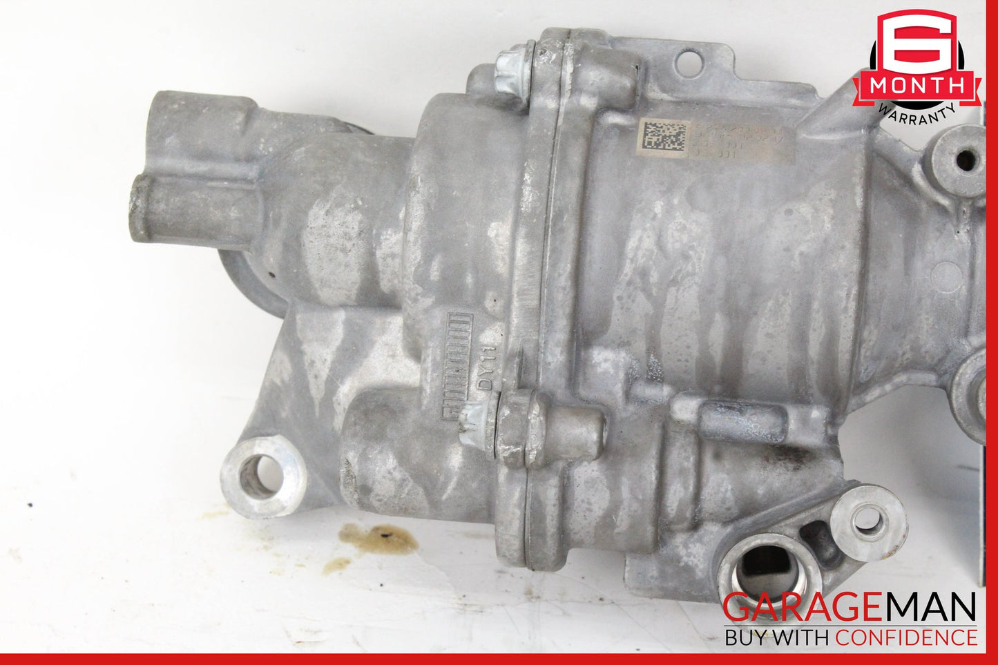 2016-2023 Mercedes W205 C300 GLC300 Engine Water Coolant Pump 2742000900 OEM