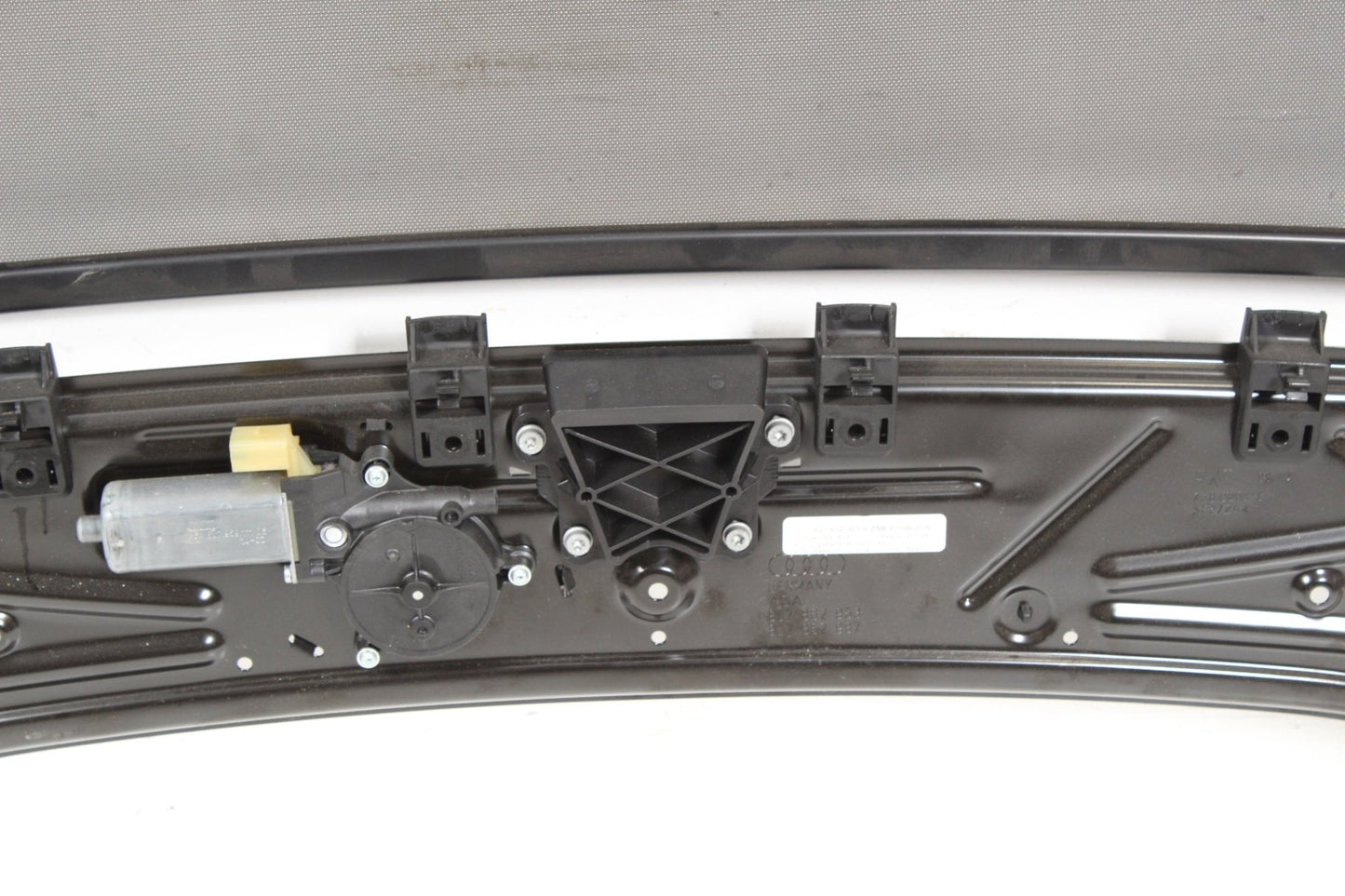 2008-2015 Audi TT 8J Convertible Wind Screen Deflector w/ Motor Assembly OEM