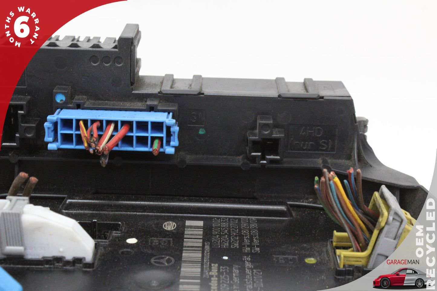 2010-2014 Mercedes W204 C300 C250 Rear Fuse Relay Box Module 2049001002 OEM